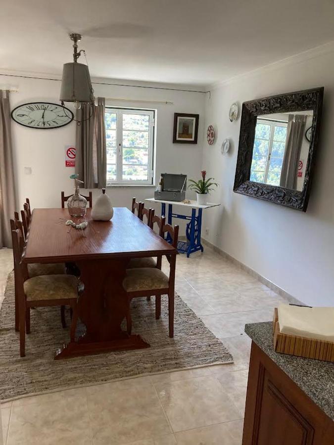 A Casa Da Rapariga De Cabelo Azul Apartment Manteigas Luaran gambar
