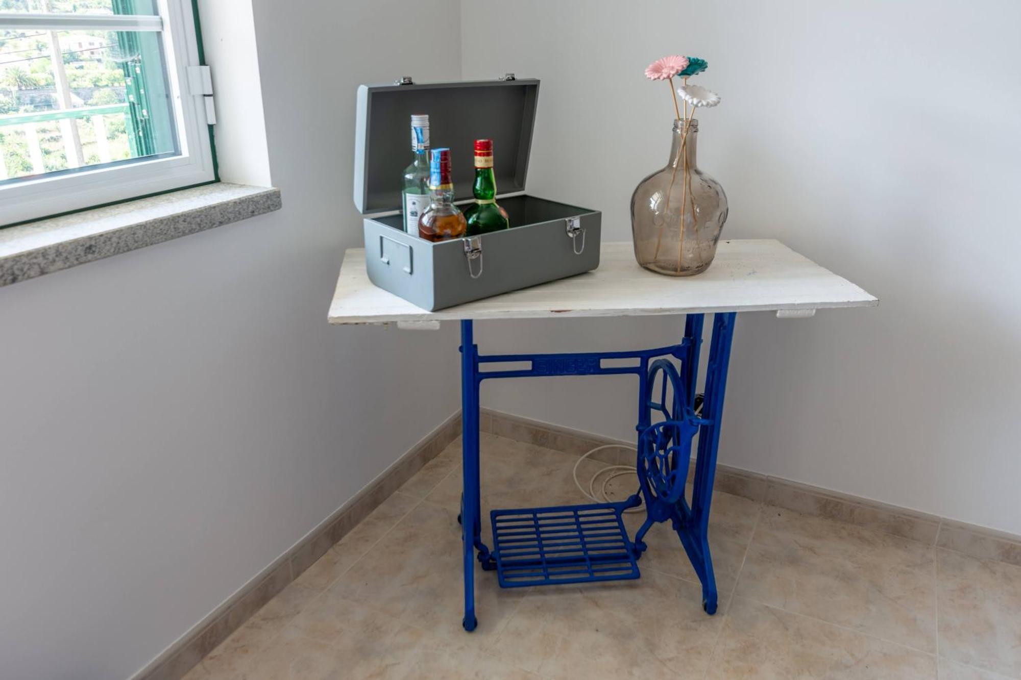 A Casa Da Rapariga De Cabelo Azul Apartment Manteigas Luaran gambar
